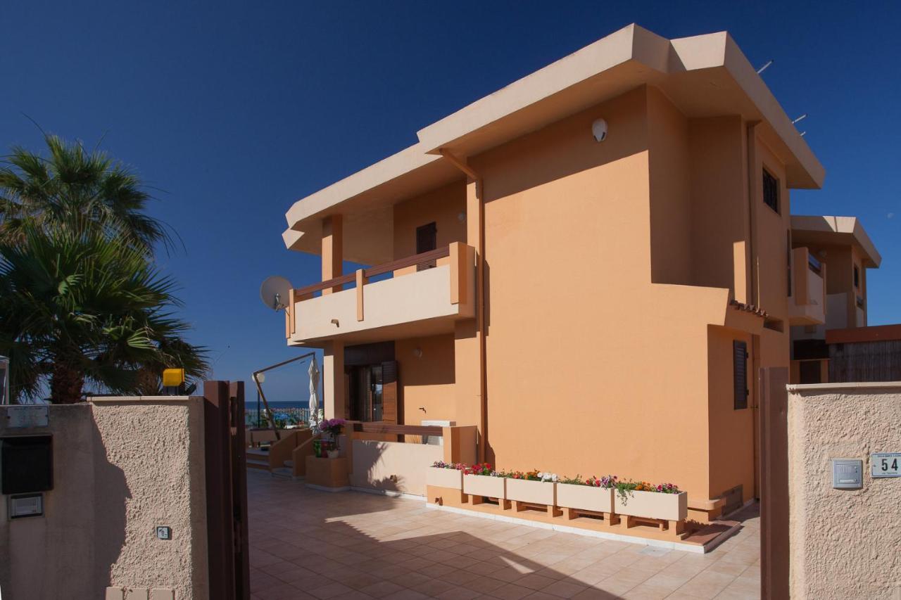 Villa Lucia Sul Mare Sant'Andrea  エクステリア 写真