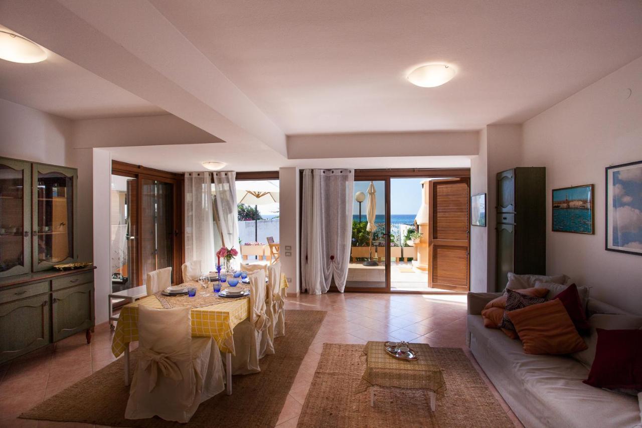 Villa Lucia Sul Mare Sant'Andrea  エクステリア 写真